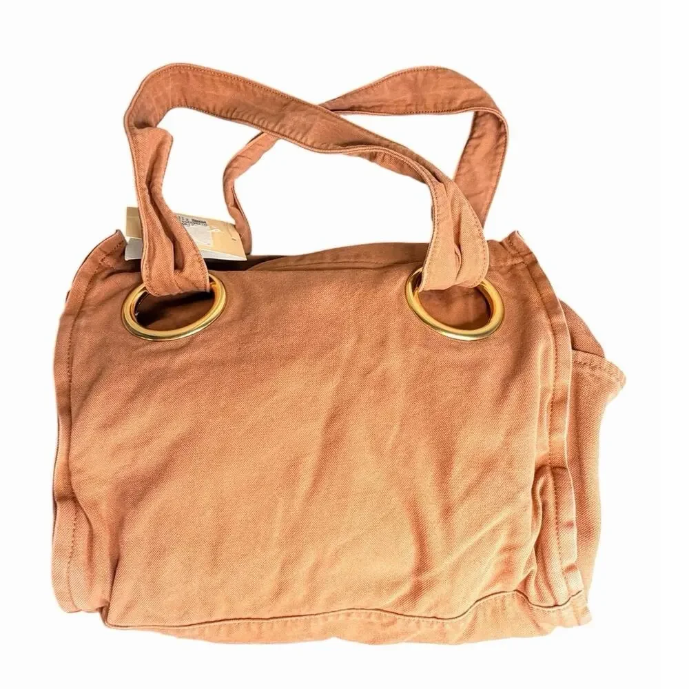 Chloe NWT Chloe Plage Medium Tote in Wild Pink